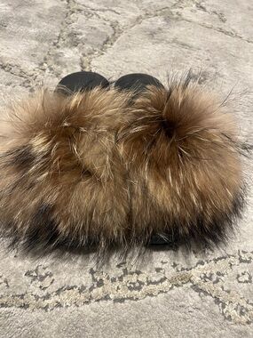 Plush Brown Faux Fur Slide Slippers